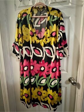 V-Neck Floral Shift Dress in Black, Pink & Yellow